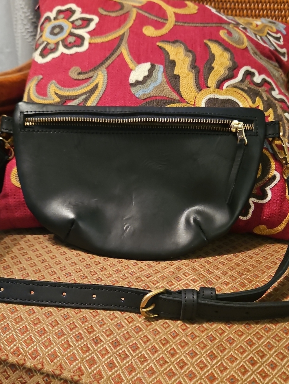 Abby Alley Sling Crossbody